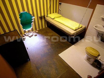 Отель Propeller Island City Lodge в Берлине